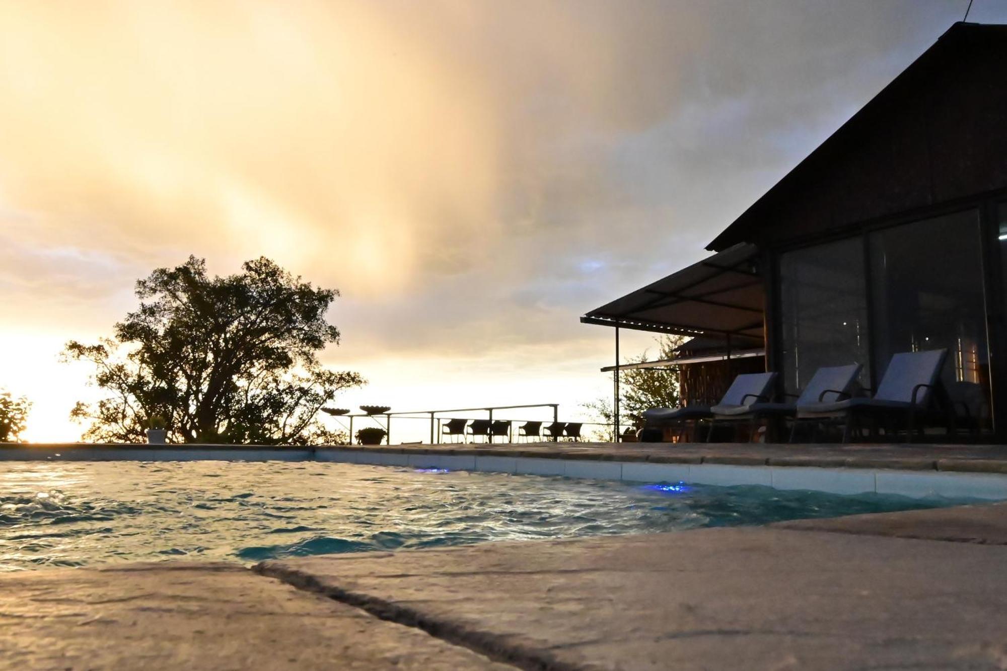 Aloegrove Safari Lodge Otjiwarongo Kültér fotó